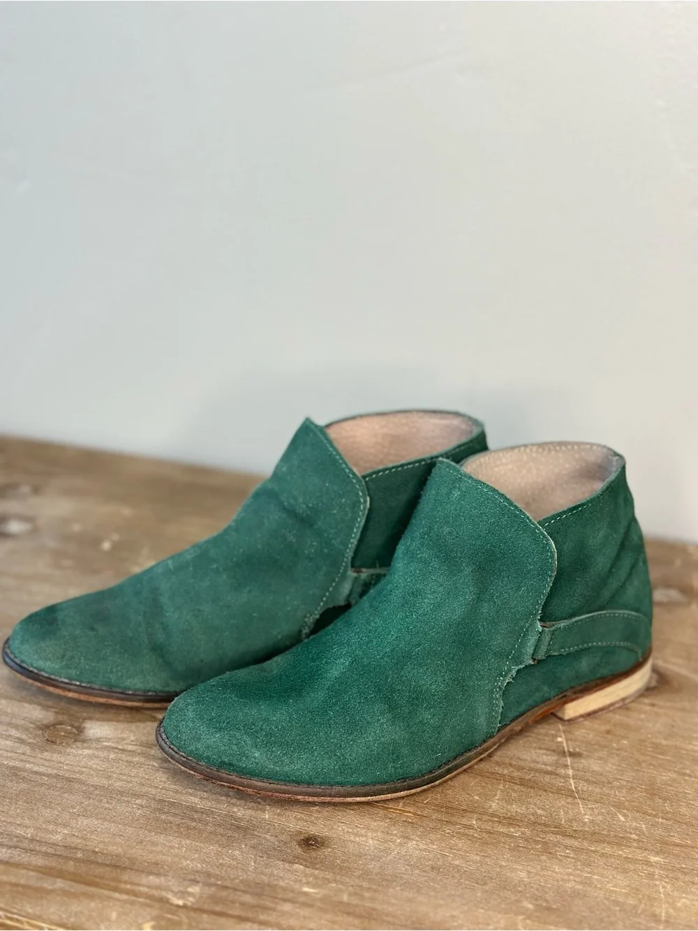 Free people emerald green suede booties Sz6